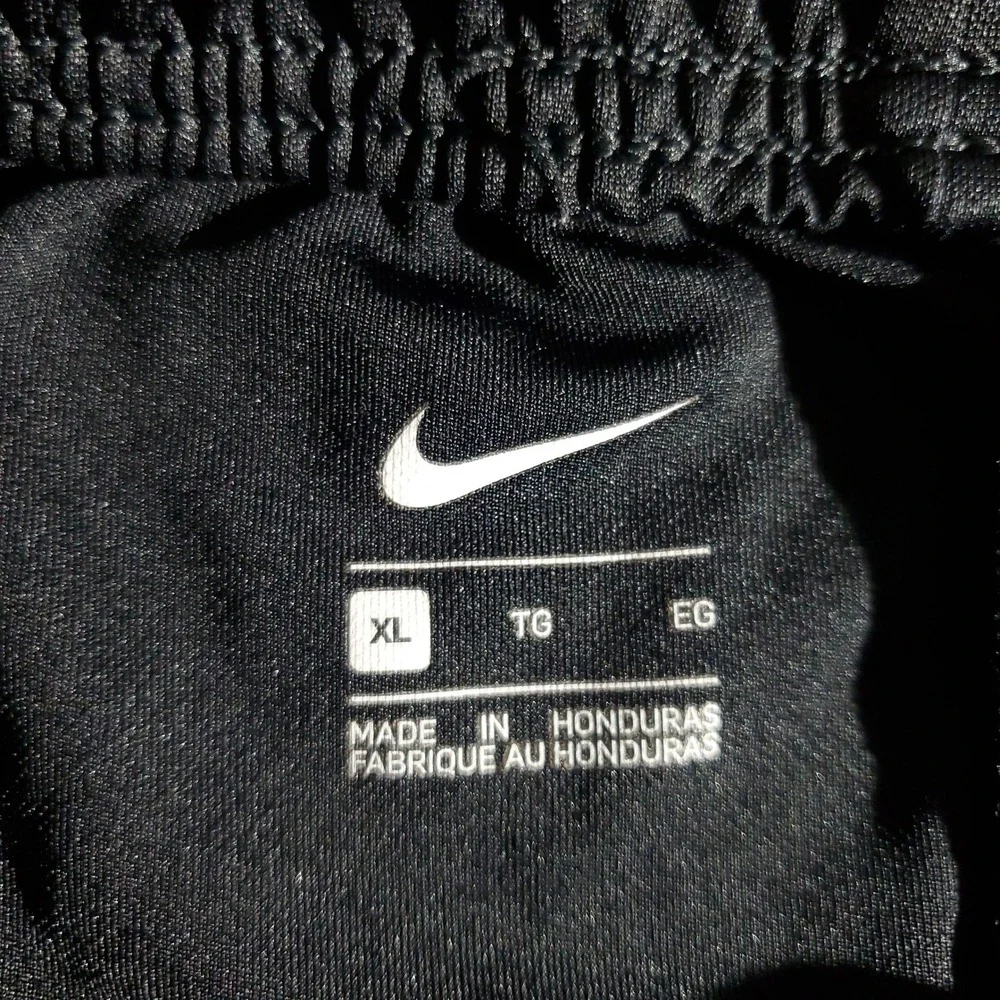 Nike Track Pants Mens XL Black Gray Athletic Joggers Made in Honduras Casual Fit